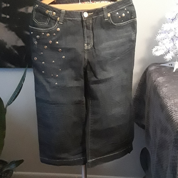 Seven 7 Limited Edition Capri - Picture 7 of 9